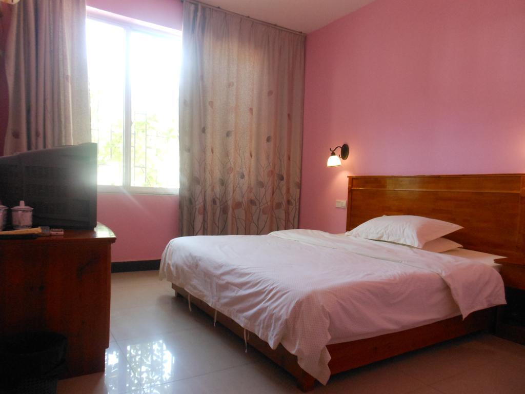Yangshuo Travellers Land Youth Hostel Exterior foto